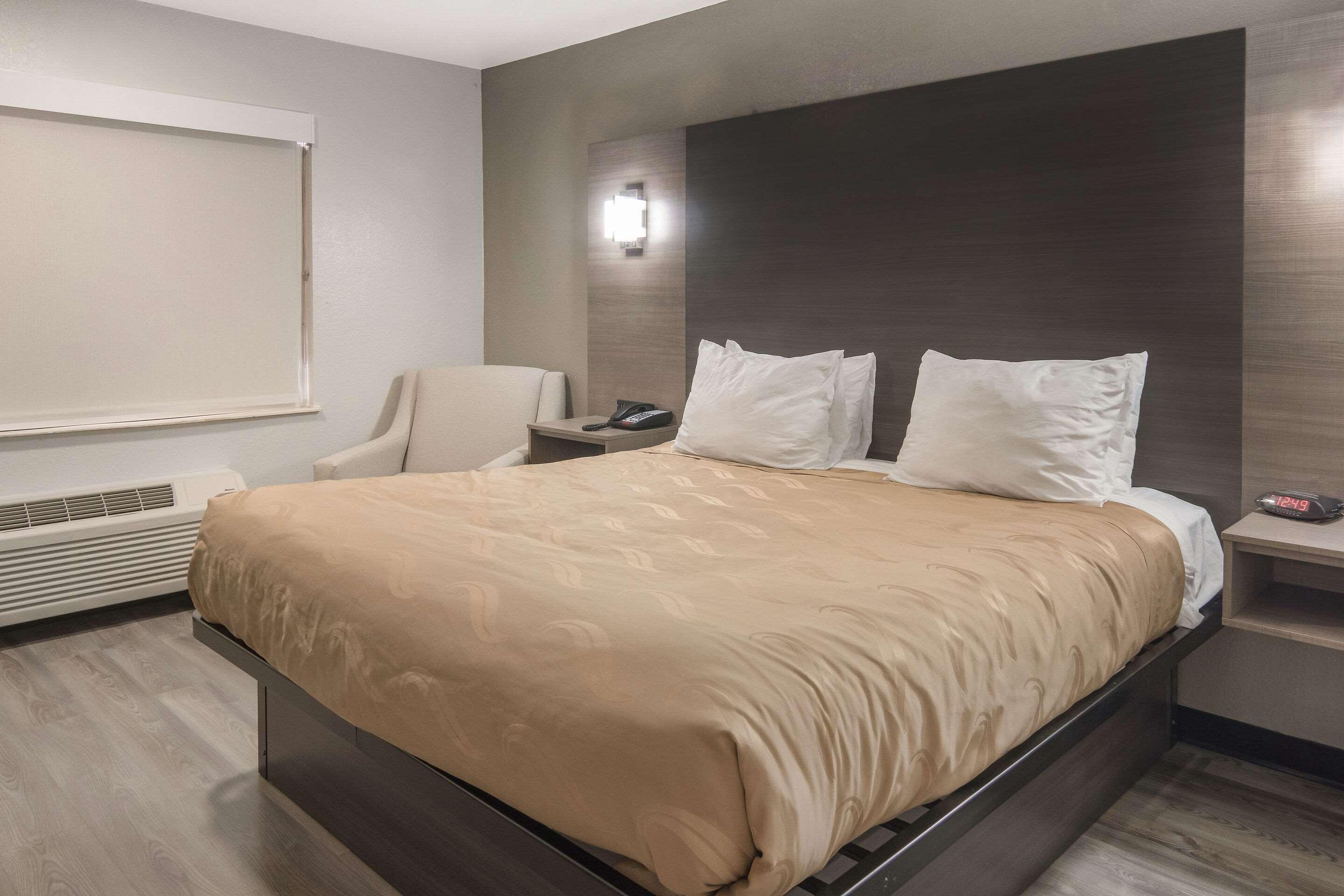 Quality Inn & Suites Форт-Уэрт Экстерьер фото