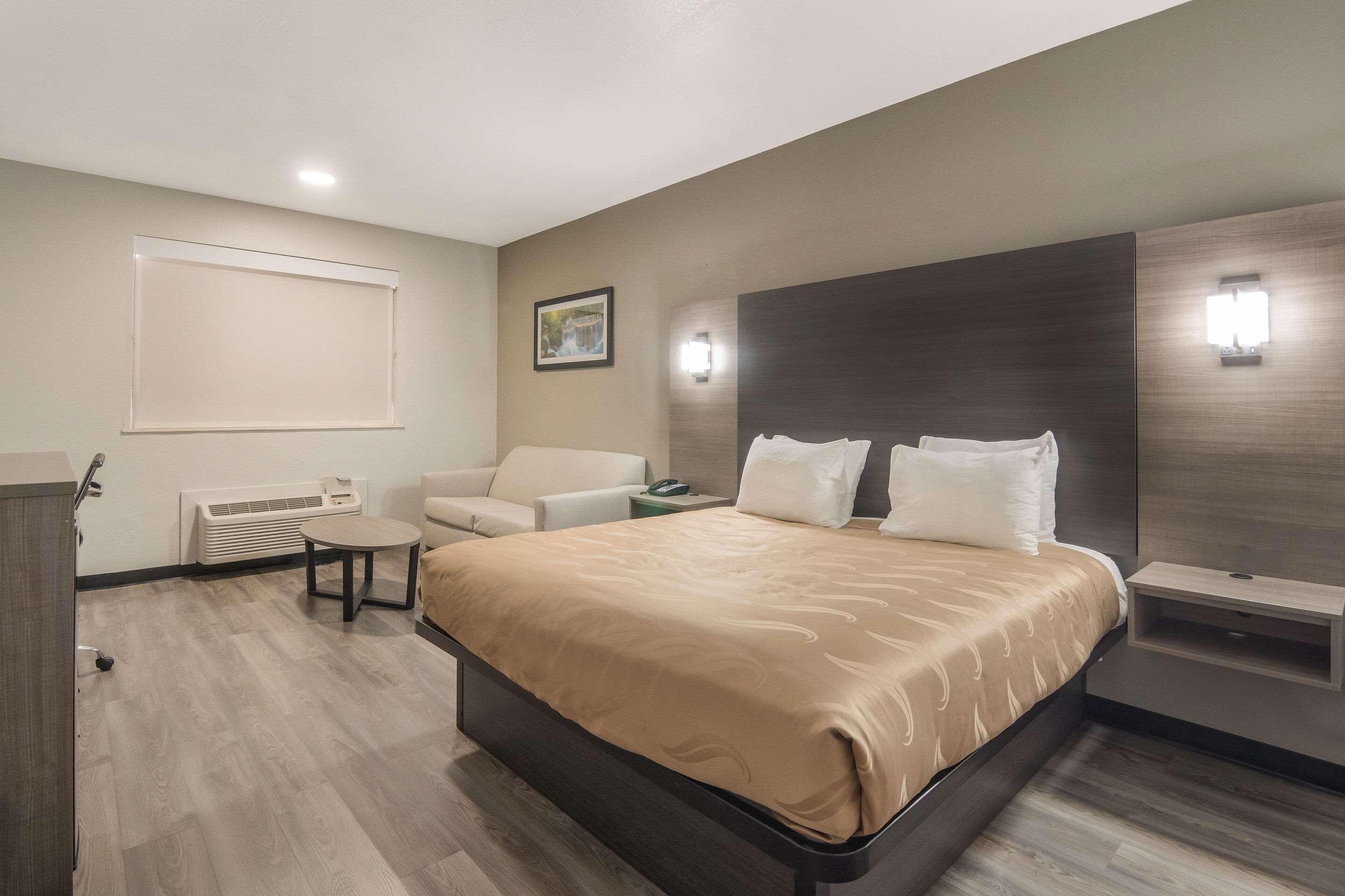 Quality Inn & Suites Форт-Уэрт Экстерьер фото