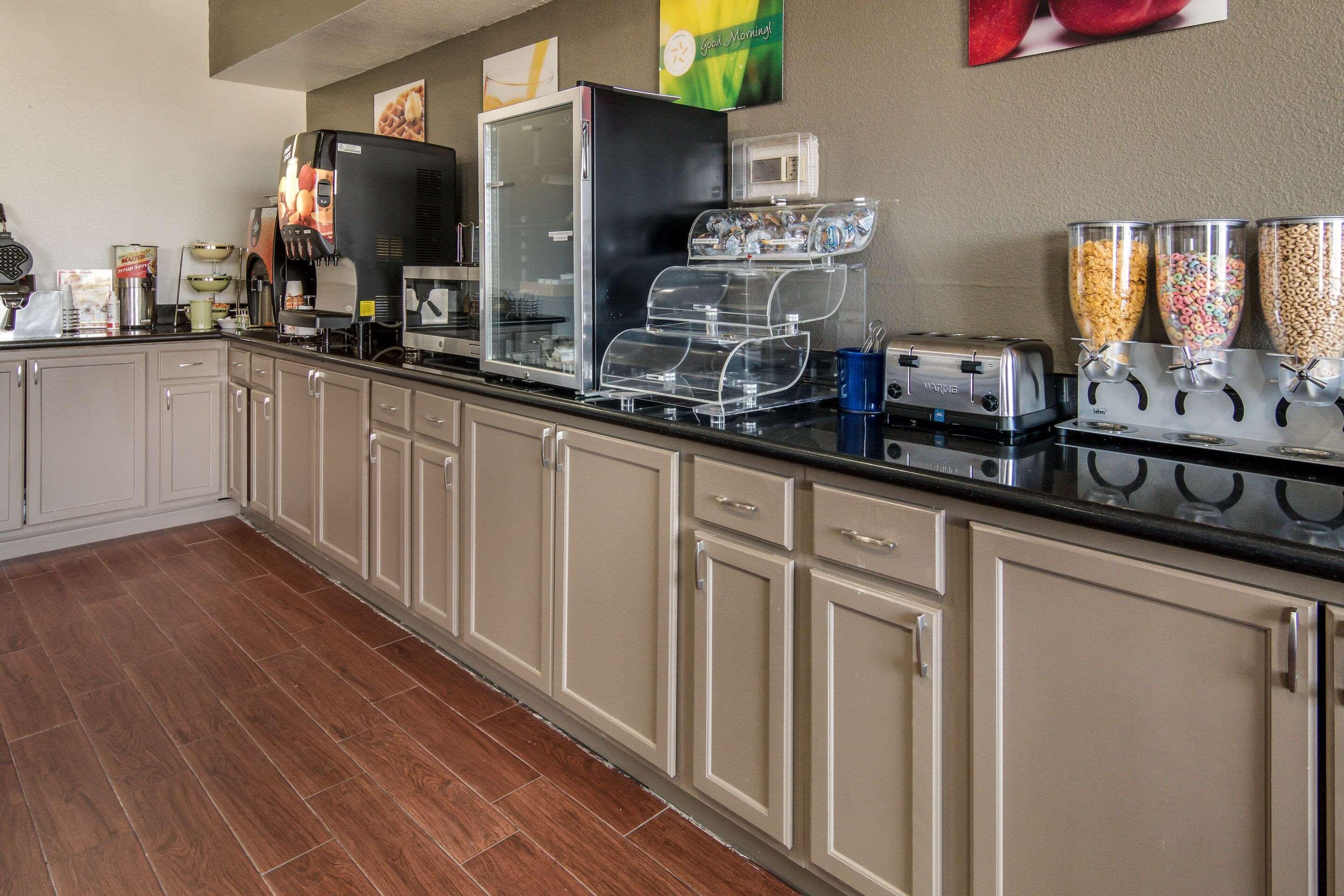 Quality Inn & Suites Форт-Уэрт Экстерьер фото