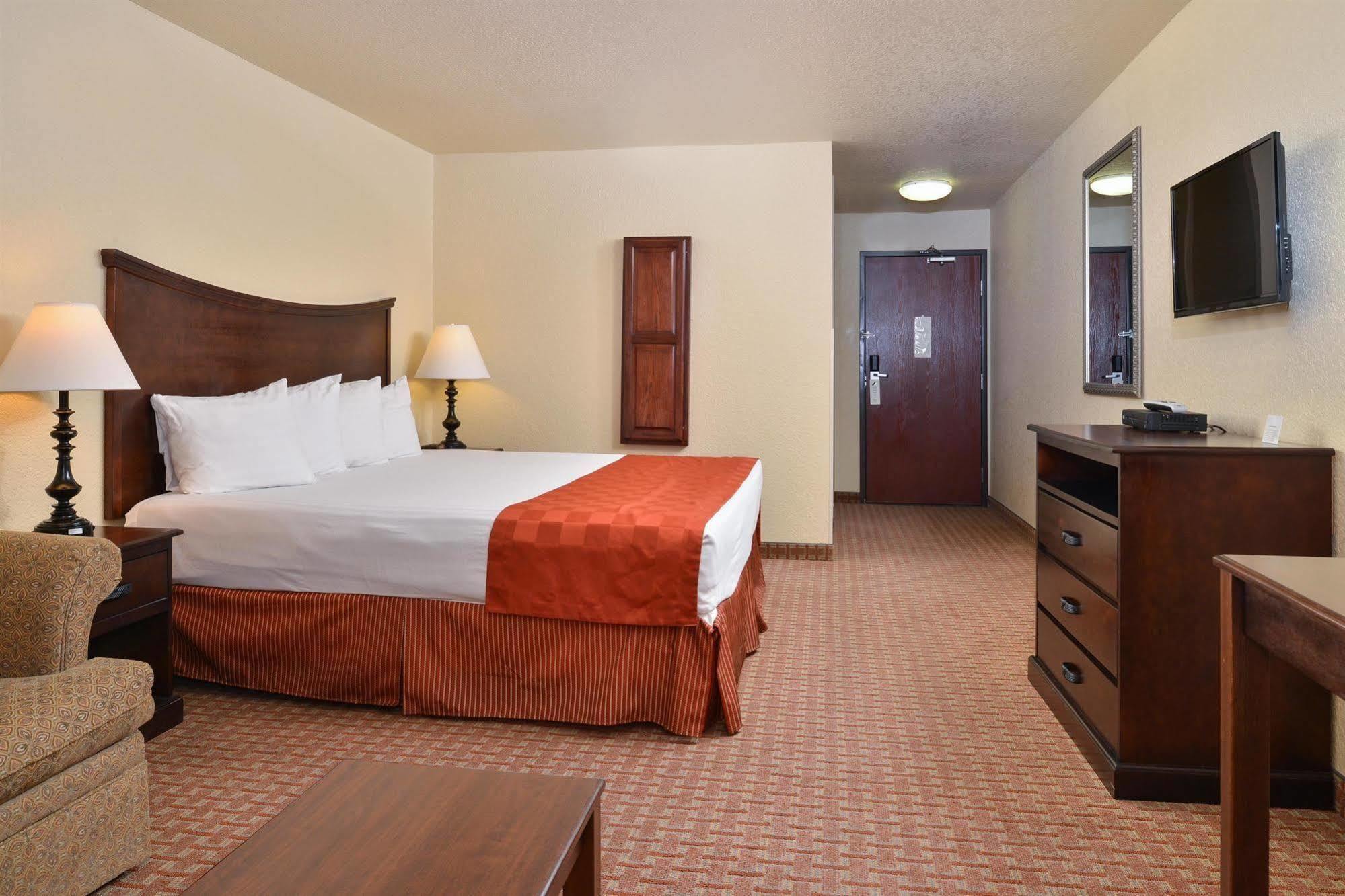 Quality Inn & Suites Форт-Уэрт Экстерьер фото