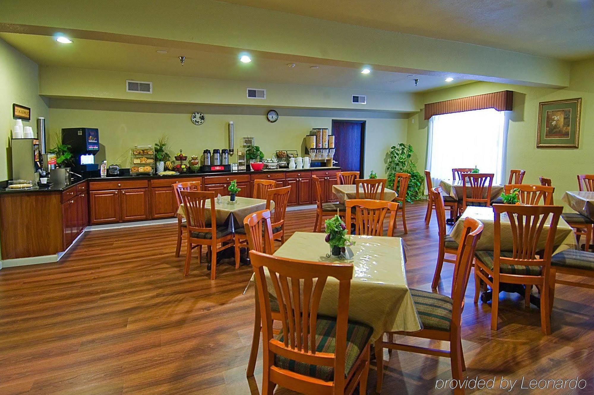 Quality Inn & Suites Форт-Уэрт Ресторан фото